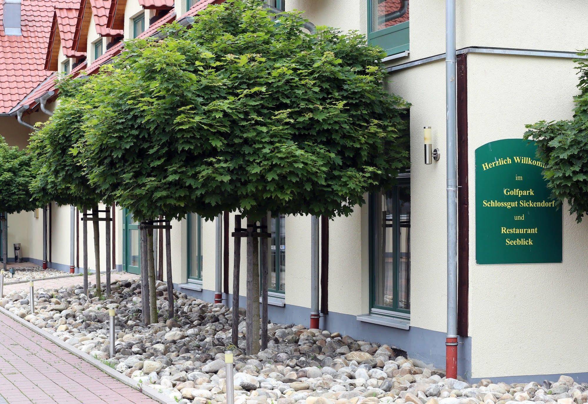 Apartments Golfpark Schlossgut Sickendorf Lauterbach Exteriör bild